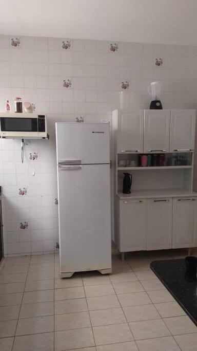 דירות גוארפארי Apartamento Praia Do Morro מראה חיצוני תמונה